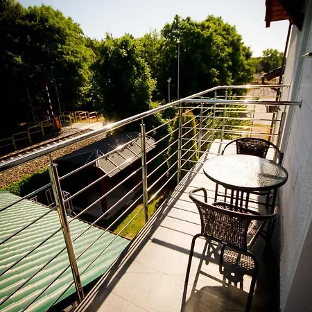 بيت خشبي Goscinne 